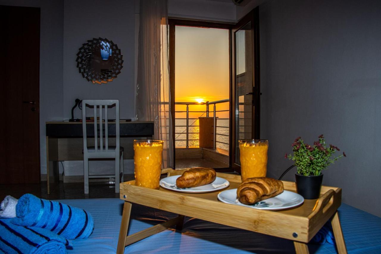 Amazing Paradise Sensation 2 Bedroom Luxury Apartment With A Jacuzzi Durrës Exterior foto